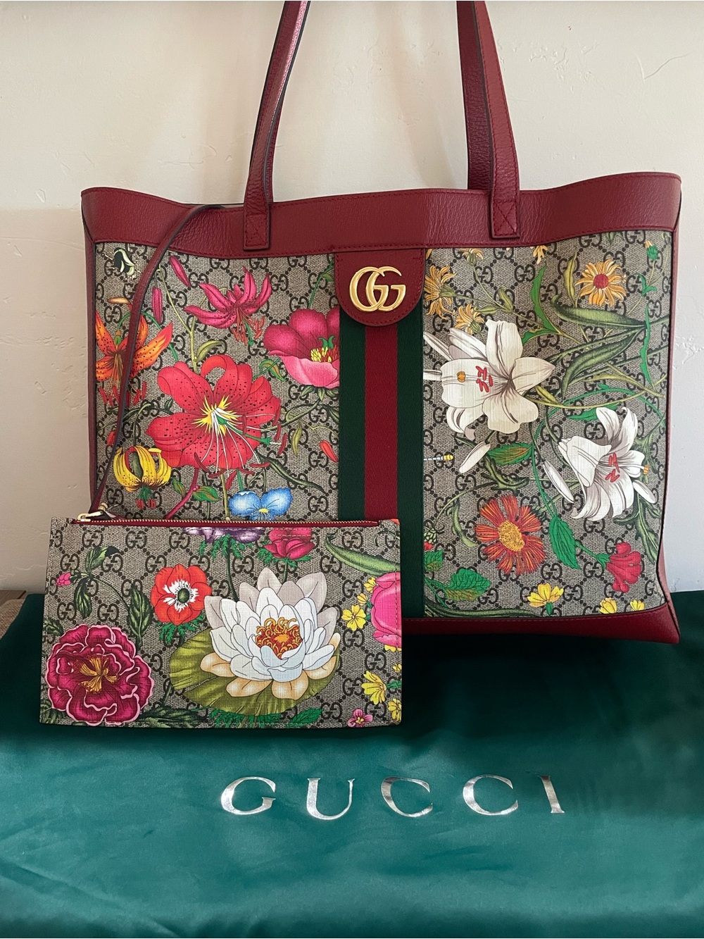 Gucci Floral GG Supreme Tote